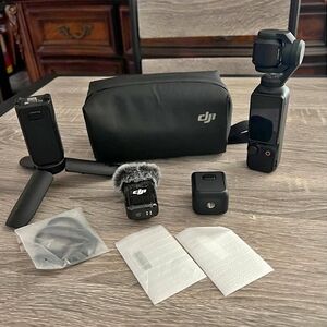 DJI Osmo Pocket 3 Creator Combo
